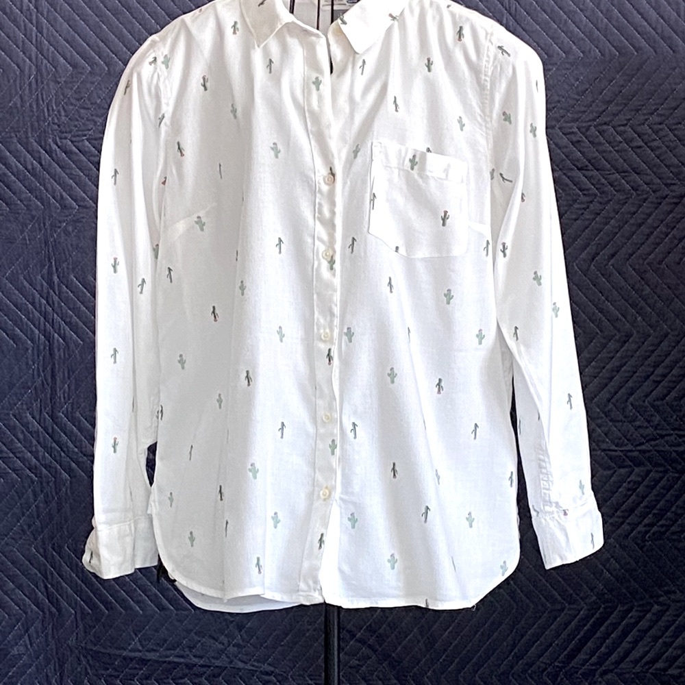 Old Navy White long sleeve blouse, large